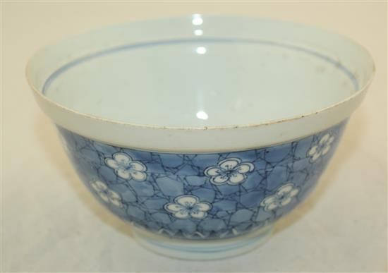 A Chinese blue and white prunus and cracked ice bowl, Chenghua six character mark, Kangxi period, diam. 15.5cm